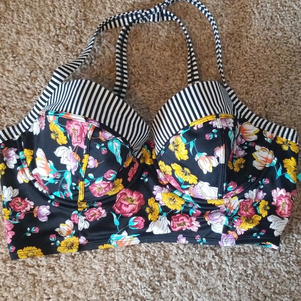 Bikini top